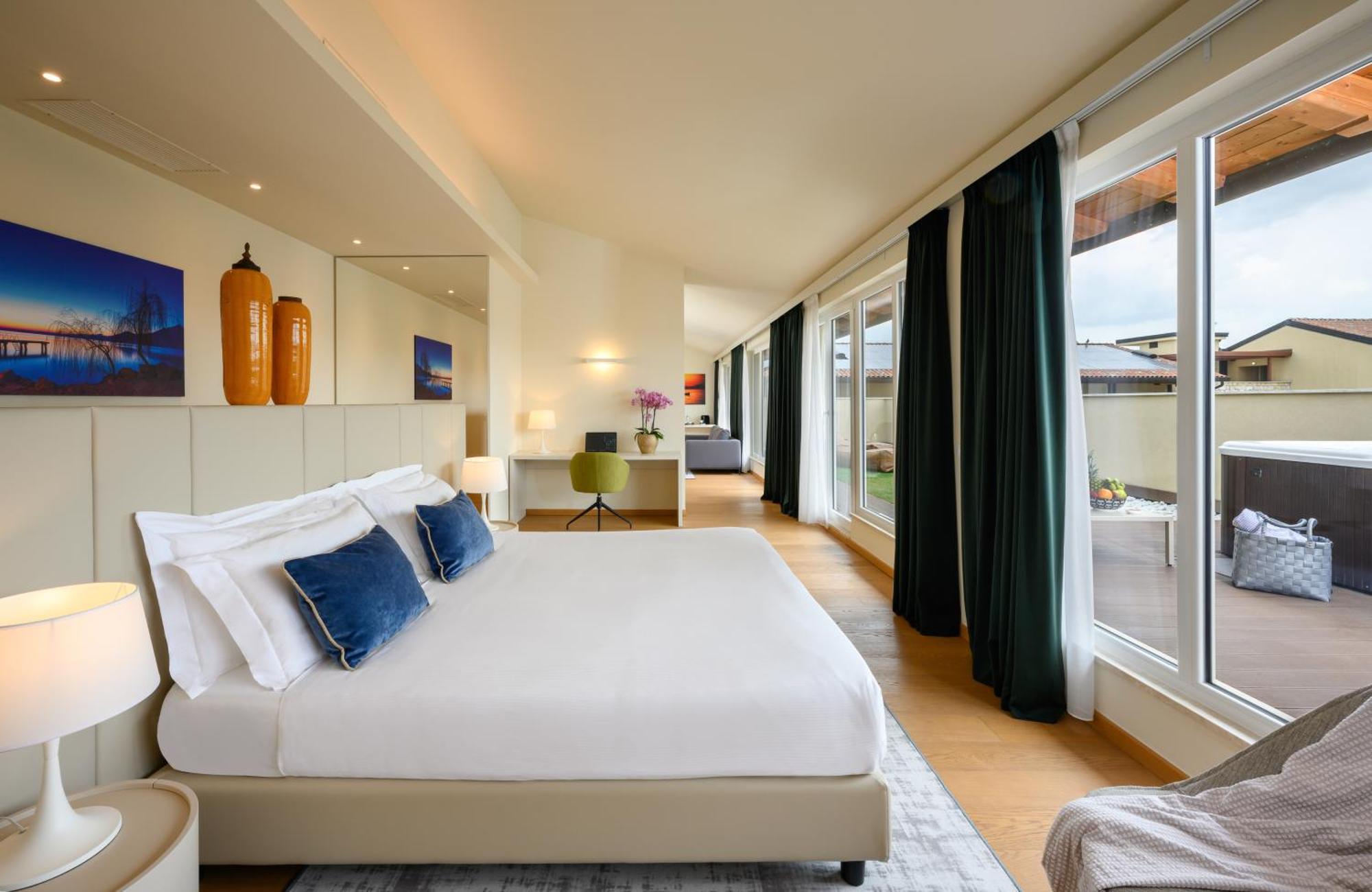 Leonardo Hotel Lago Di Garda - Wellness And Spa 라찌제 외부 사진