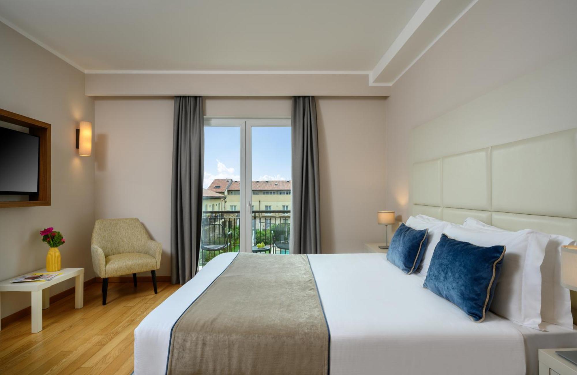 Leonardo Hotel Lago Di Garda - Wellness And Spa 라찌제 외부 사진