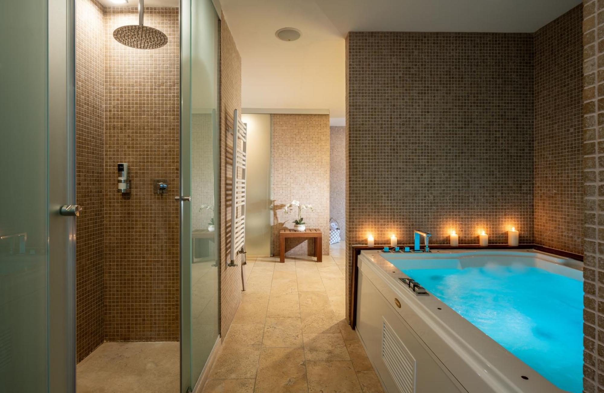 Leonardo Hotel Lago Di Garda - Wellness And Spa 라찌제 외부 사진
