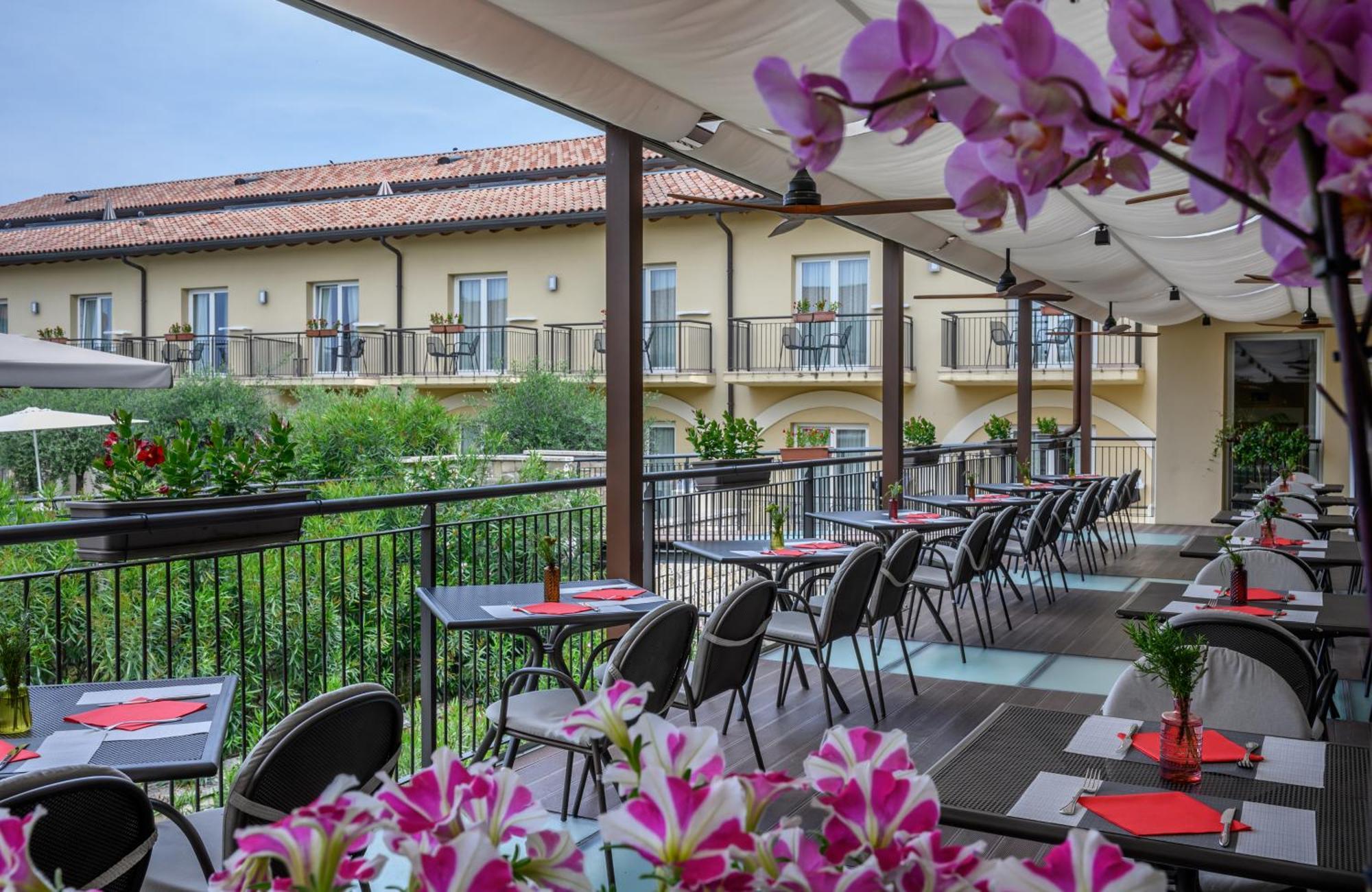 Leonardo Hotel Lago Di Garda - Wellness And Spa 라찌제 외부 사진