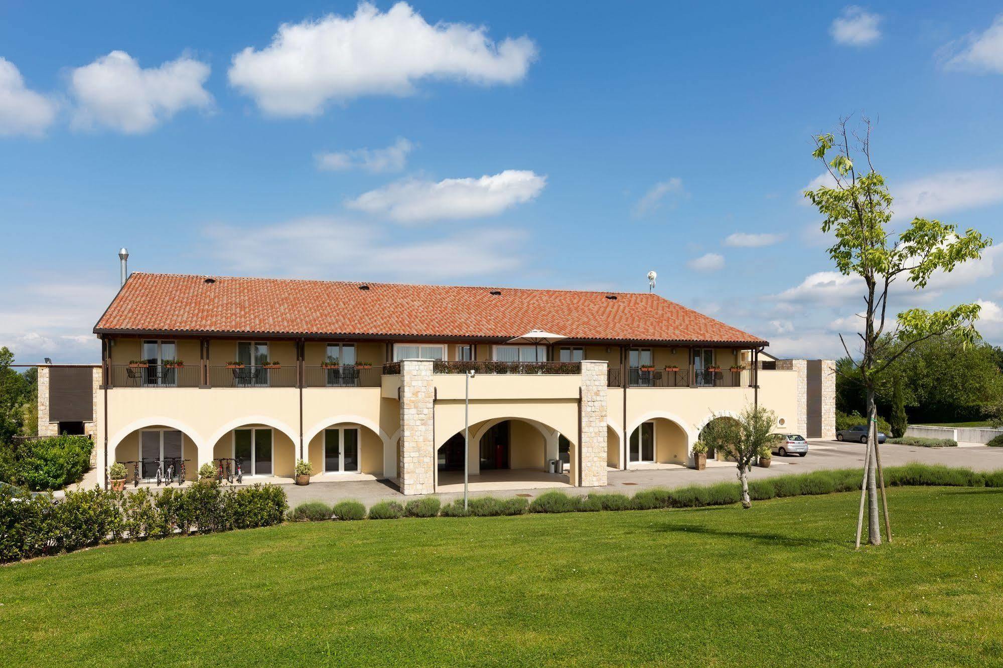 Leonardo Hotel Lago Di Garda - Wellness And Spa 라찌제 외부 사진
